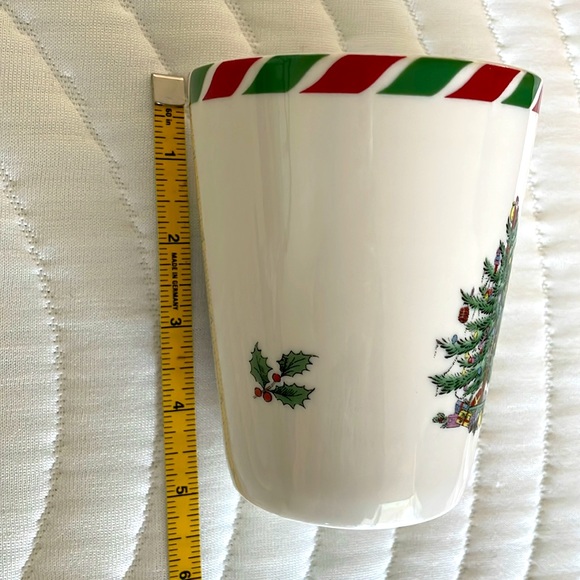 Spode Christmas Tree Mug - Picture 5 of 5